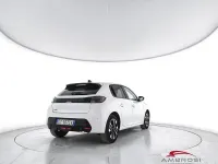 Usata Peugeot 208 Allure 101 CV (74 kW) 2025 Bianco Utilitaria