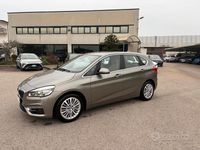 Usata BMW 216 Luxury Line 116 CV (85 kW) 2015 Grigio Station wagon