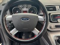 Usata Ford Kuga 140 CV (102 kW) 2010 Grigio SUV