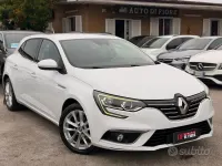 Usata Renault Mégane Bose Edition 110 CV (80 kW) 2016 Bianco Berlina