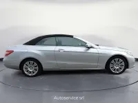 Usata Mercedes E220 170 CV (125 kW) 2012 Argento Cabrio