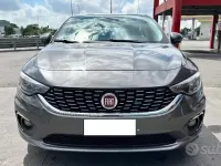 Usata Fiat Tipo Lounge 95 CV (69 kW) 2017 Grigio Berlina