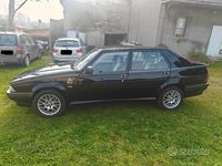 Usata Alfa Romeo 75 148 CV (108 kW) 1990 Nero Berlina