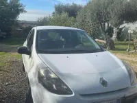 Usata Renault Clio II Dynamique 75 CV (55 kW) 2010 Berlina