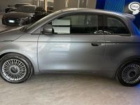 Usata Fiat 500e Icon 86 kW (118 CV) 2024 Grigio Berlina
