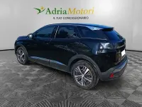 Usata Peugeot 3008 Allure 131 CV (96 kW) 2022 Grigio scuro SUV