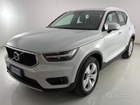 Usata Volvo XC40 Momentum 150 CV (110 kW) 2020 Bianco SUV