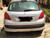 Gebraucht Peugeot 207 73 PS (53 kW) 2008 Grau Kleinwagen
