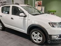 Usata Dacia Sandero Stepway 90 CV (66 kW) 2016 Bianco Berlina