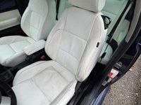 Usata VW New Beetle 105 CV (77 kW) 2009 Blu Utilitaria