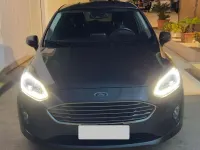 Usata Ford Fiesta Titanium 75 CV (55 kW) 2017 Grigio Utilitaria