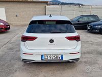 Usata VW Golf VIII Life 150 CV (110 kW) 2024 Bianco Berlina