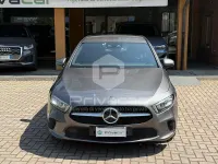Usata Mercedes A180 116 CV (85 kW) 2019 Grigio Utilitaria