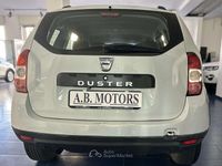 Usata Dacia Duster Ambiance 109 CV (80 kW) 2016 Bianco SUV
