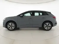 Käytetty Audi Q4 e-tron Advanced 210 kW (286 HP) 2025 Harmaa Katumaasturi