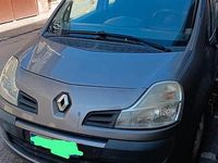 Usata Renault Modus 85 CV (62 kW) 2010 Grigio Monovolume