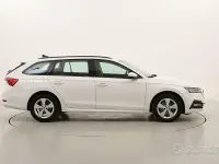 Usata Skoda Octavia Executive 150 CV (110 kW) 2022 Bianco Station wagon