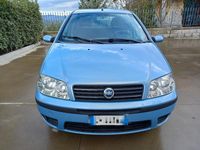 Usata Fiat Punto Classica 69 CV (50 kW) 2004 Grigio Berlina