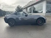 Usata Mazda MX5 132 CV (97 kW) 2025 Machine grey Cabrio