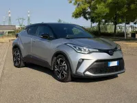Usata Toyota C-HR Trend 98 CV (72 kW) 2022 Argento SUV