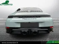 Usata Porsche 992 541 CV (397 kW) 2024 Verde