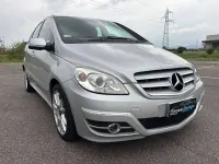 Usata Mercedes B180 109 CV (80 kW) 2008 Grigio Monovolume