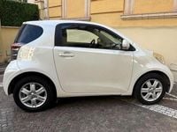 Usata Toyota iQ 68 CV (50 kW) 2009 Bianco Utilitaria
