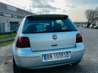 Usata VW Golf IV Edition 105 CV (77 kW) 2001 Bluazzurro Berlina