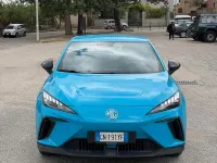 Usata MG MG4 EV 53 kW (73 CV) 2023 Blu Utilitaria