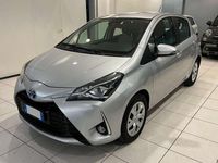 Usata Toyota Yaris Hybrid Business Edition 73 CV (53 kW) 2018 Argento Berlina