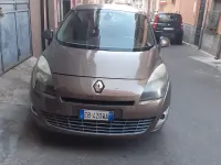 Usata Renault Scenic E-Tech 115 CV (84 kW) 2010 Marrone Berlina