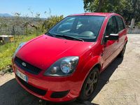 Usata Ford Fiesta 69 CV (50 kW) 2007 Rosso Utilitaria