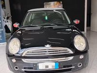 Usata Mini Cooper 90 CV (66 kW) 2006 Nero Utilitaria