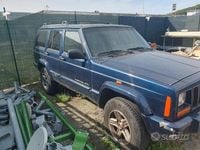 Usata Jeep Cherokee 2000 Blu SUV
