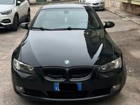 Usata BMW 330 Efficient Dynamics 300 CV (220 kW) 2007 Nero Coupé