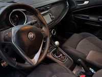 Usata Alfa Romeo Giulietta 120 CV (88 kW) 2018 Grigio Berlina