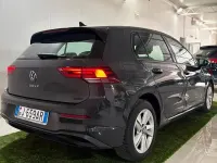 Usata VW Golf VIII Style 116 CV (85 kW) 2022 Grigio Berlina