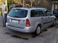 Usata Ford Focus 116 CV (85 kW) 2001 Grigio Station wagon