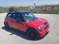 Usata Mini Cooper S 170 CV (125 kW) 2006 Rosso Utilitaria