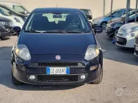 Usata Fiat Punto Lounge 75 CV (55 kW) 2015 Blu Utilitaria