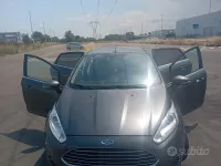 Usata Ford B-MAX 75 CV (55 kW) 2015 Grigio Monovolume