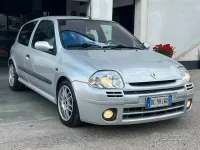 Usata Renault Clio II 169 CV (124 kW) 2000 Berlina
