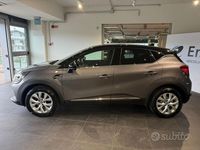 Usata Renault Captur 100 CV (73 kW) 2022 Grigio SUV