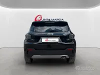 Käytetty Jeep Avenger Summit 101 HP (74 kW) 2025 Musta Katumaasturi