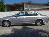 Usata Jaguar S-Type Executive 238 CV (175 kW) 2000 Argento Berlina