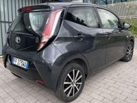 Usata Toyota Aygo X-pure 69 CV (50 kW) 2016 Grigio Utilitaria