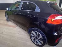 Usata Kia Rio 75 CV (55 kW) 2016 Nero Utilitaria