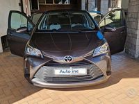 Usata Toyota Yaris 72 CV (52 kW) 2020 Grigio Berlina