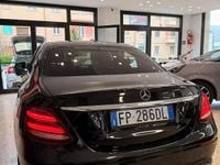 Usata Mercedes E220 264 CV (194 kW) 2018 Nero Berlina