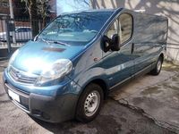 Usata Renault Trafic 116 CV (85 kW) 2008 Blu/azzurro Monovolume